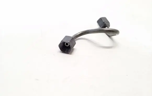 Fuel injector supply line/pipe