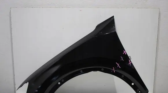 Audi Q2 - Fender 7034543345