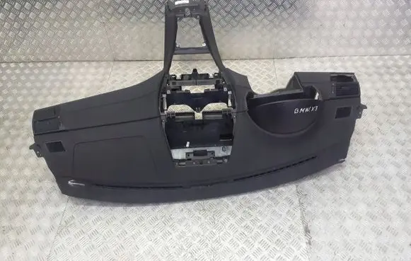 BMW X3 E83 Dashboard