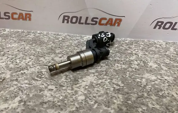 Skoda Octavia Mk1 (1U) Fuel injector 03C906036A