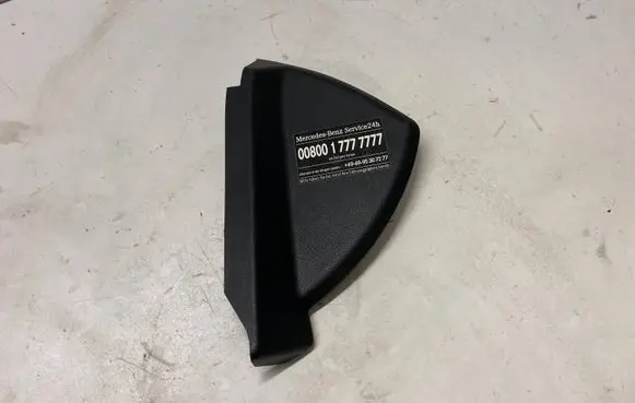 Mercedes-Benz C W204 Dashboard side end trim a2046800178