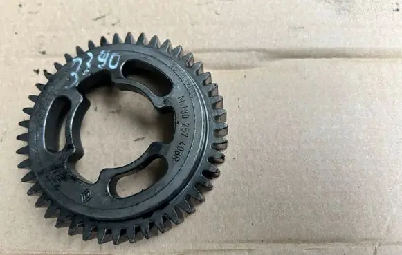 Opel Vivaro Camshaft pulley/ VANOS M130257408R