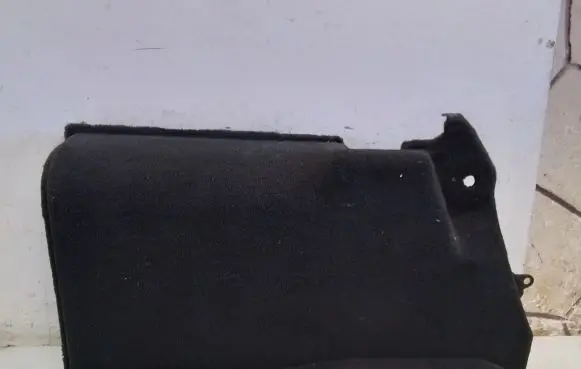 BMW 5 E39 Trunk/boot lower side trim panel 