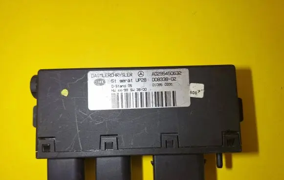 Mercedes-Benz C W203 ABS control unit/module A0295450632