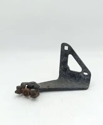 Renault Trafic III (X82) Sliding door lower roller guide/hinge 745965439R 93451798