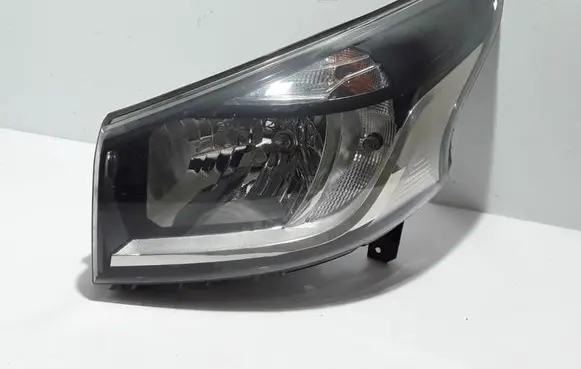 Renault Trafic III (X82) Headlight/headlamp 260607934R