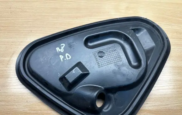 Volkswagen PASSAT B8 Other front door trim element 3G0837916B