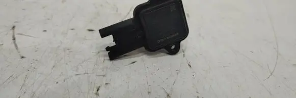 BMW 5 E60 E61 Mass air flow meter 752051902