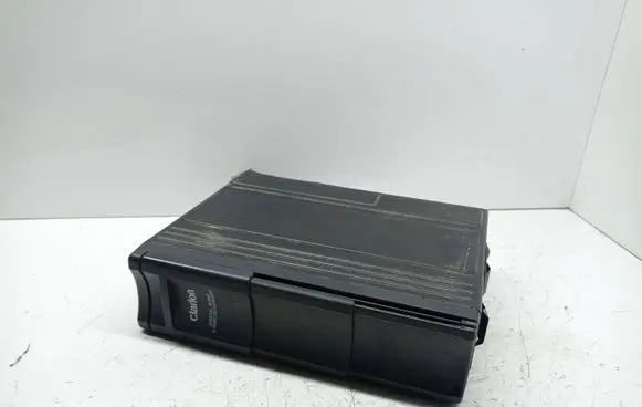 Peugeot 407 CD/DVD changer 9647427980