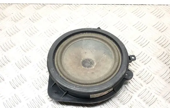 Audi A3 S3 A3 Sportback 8P Front door speaker 8P0035411 7606500214