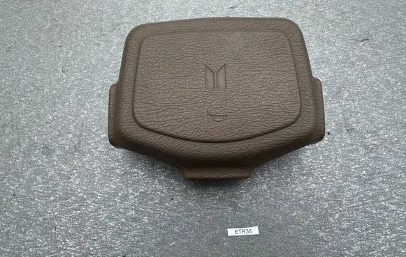 Isuzu Trooper Horn signal holder/bracket 