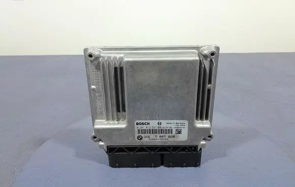 BMW 1 E82 E88 Engine control unit/module ECU 7807828