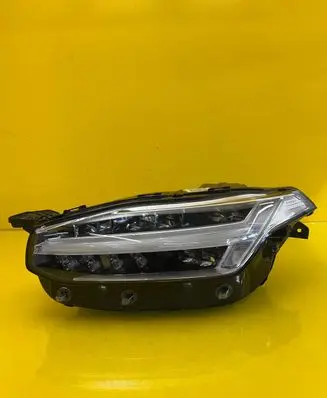 Volvo XC90 Headlight/headlamp 31656987
