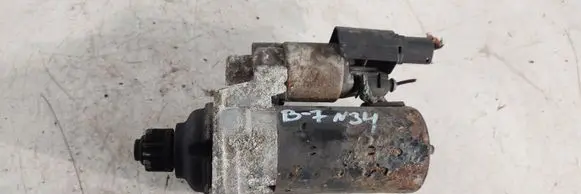 Volkswagen PASSAT B7 Starter motor