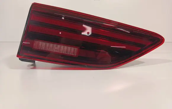 Volkswagen Golf VIII Tailgate rear/tail lights 5H0945093H LF48374 5H0945093