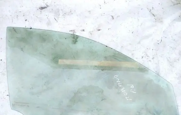 Nissan Murano Z50 Front door window glass four-door