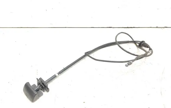 Suzuki Swift III Engine bonnet (hood) release handle