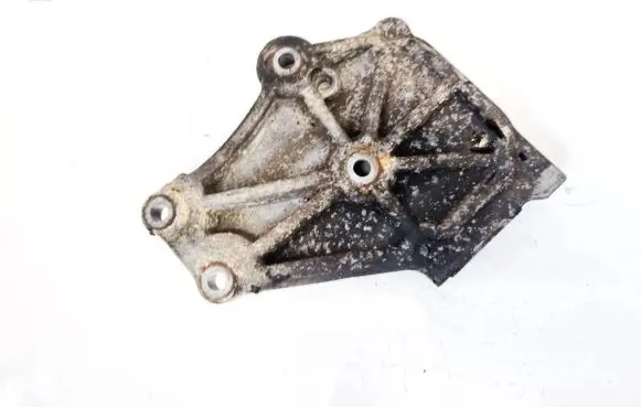 Mitsubishi Colt Engine mounting bracket MR513093 CAB116A065