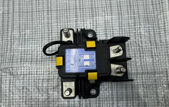 Maserati Grecale Positive cable (battery) 6701561040