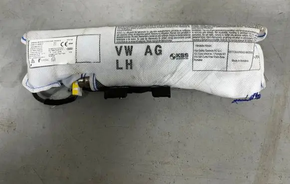 Audi Q3 F3 Seat airbag 83A880241D