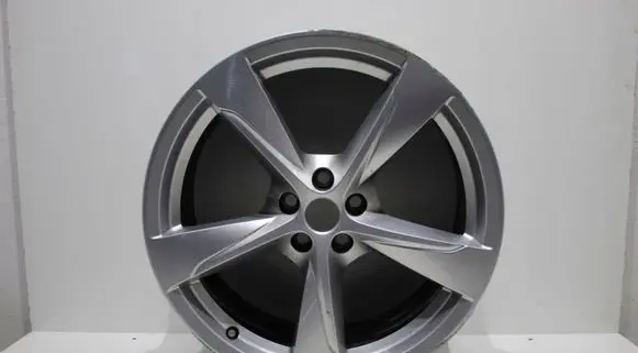 Jaguar F-Pace R20 alloy rim 