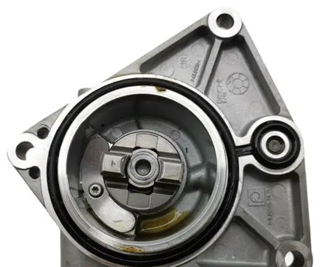 Opel Astra J Vacuum pump 70416605T