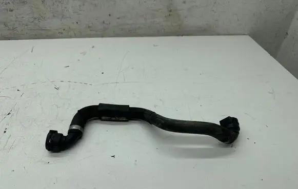 BMW X6 M Engine coolant pipe/hose 7576376 16185913