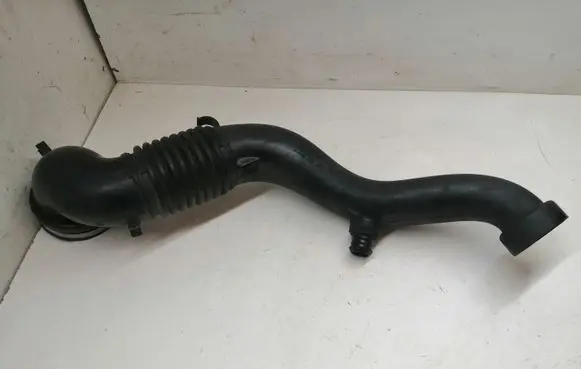 BMW 7 E65 E66 Intercooler hose/pipe 1371779427201 1371778800406 108452510