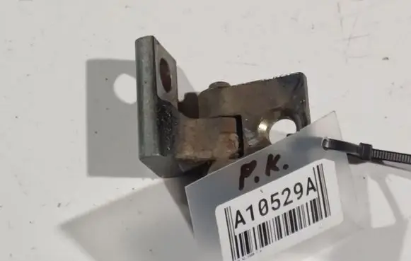 Mitsubishi Pajero Front door upper hinge 
