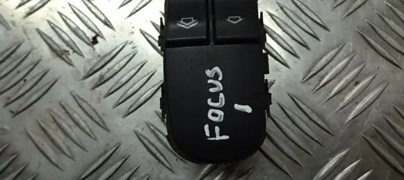 Ford Focus Front door window switch trim 