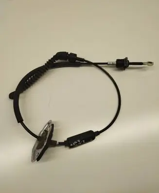 KIA Sportage Gear shift cable linkage 46790F1300