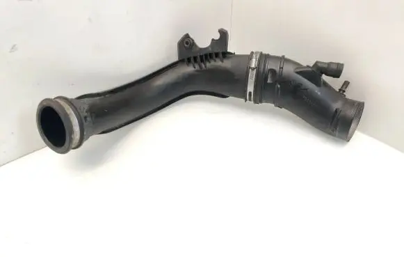 Volvo S60 Intercooler hose/pipe 31338561 S9E0B