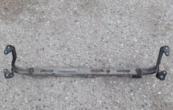 Volvo S40 Radiator support slam panel bracket 