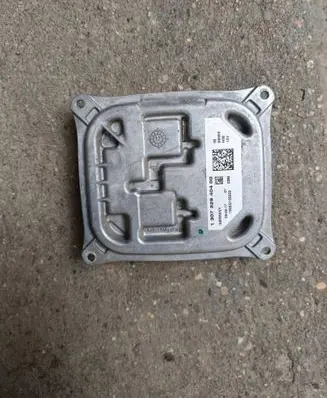 Peugeot 308 Xenon control unit/module 13073294040