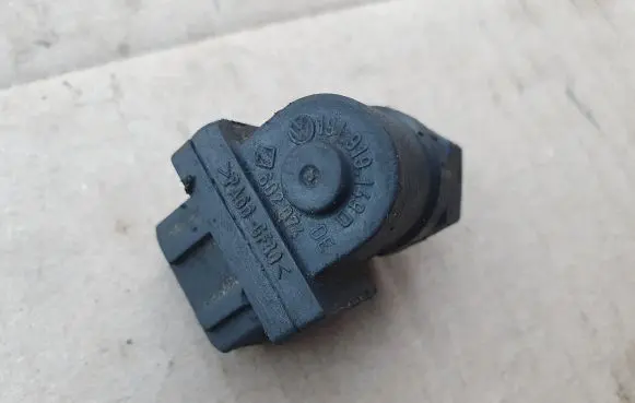Volkswagen Golf III ABS wheel speed sensor 191919149D
