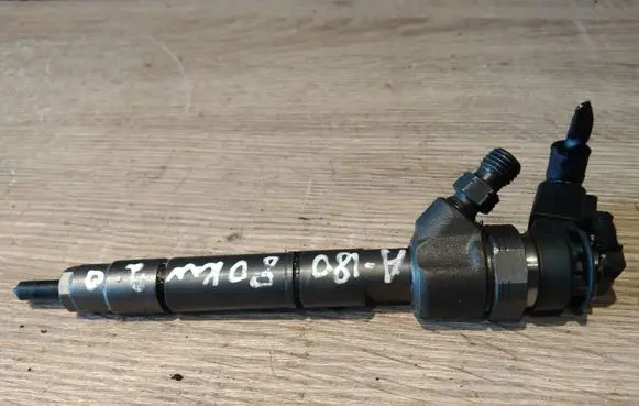 Mercedes-Benz A W169 Fuel injector