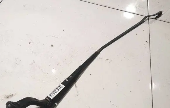 Honda Civic Front wiper blade arm 