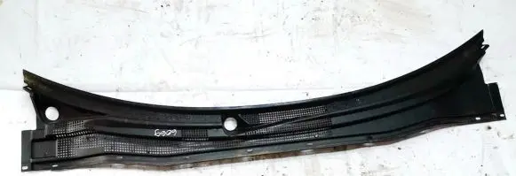Mitsubishi Outlander Wiper trim mr991941