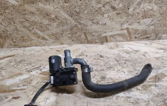 Maserati GranTurismo Coolant heater control valve 