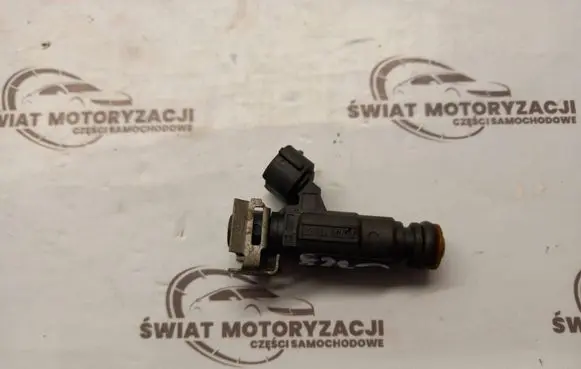 Nissan Qashqai Fuel injector 0280157127