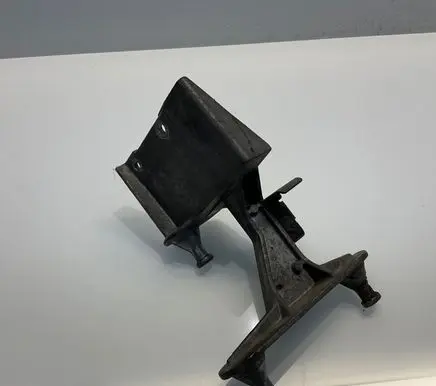 Mercedes-Benz C W203 ABS pump bracket A2034310240 2034310240