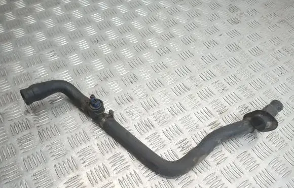 Audi A6 S6 C4 4A Engine coolant pipe/hose