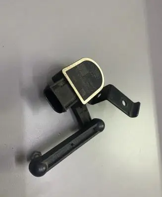 BMW M4 F82 F83 Rear air suspension level height sensor 6860843