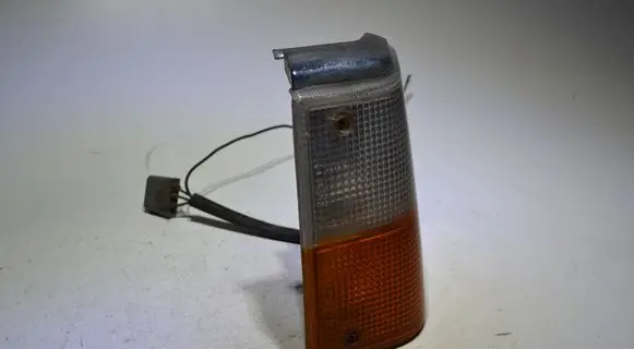 Volvo 240 Front indicator light 15950
