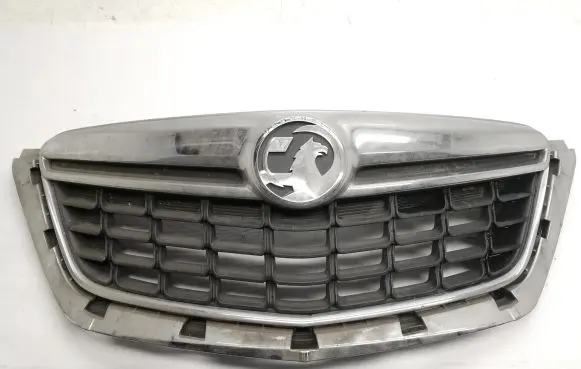 Opel Mokka Front bumper upper radiator grill 95391786