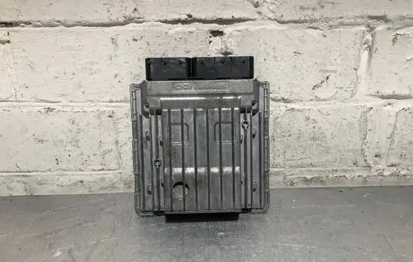 BMW 5 E60 E61 Engine control unit/module 7575875 5WK93628