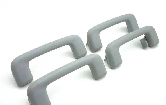 Mitsubishi Outlander A set of handles for the ceiling 