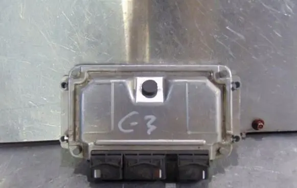 Citroen C3 Engine control unit/module 9647817980