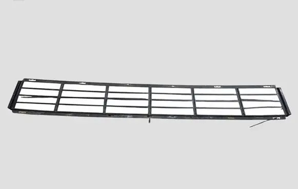 Volkswagen Sharan Front bumper lower grill 7M0854687A