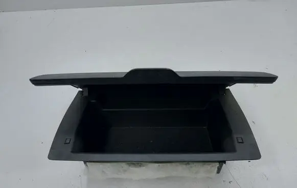 Nissan X-Trail T31 Front trunk storage compartment 